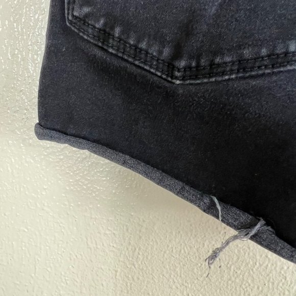 AMERICAN EAGLE Charcoal Black High Waist Super Stretch Shorts Size 2 - Picture 6 of 11